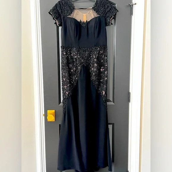 Ysa Makino Dresses | Ysa Makino 6k From Bridal Reflections Worn Once. Mint Condition! | Color: Black | Size: 12 | Mgualdino's Closet Ysa Makino Dresses | Ysa Makino 6k From Bridal Reflections Worn Once. Mint Condition! | Color: Black | Size: 12 | Mgualdino's Closet